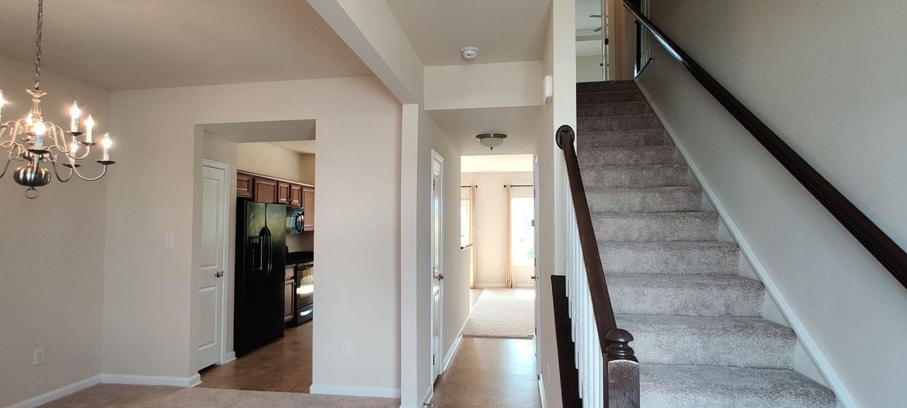 9033 Annex Ln - Photo 2 of 25