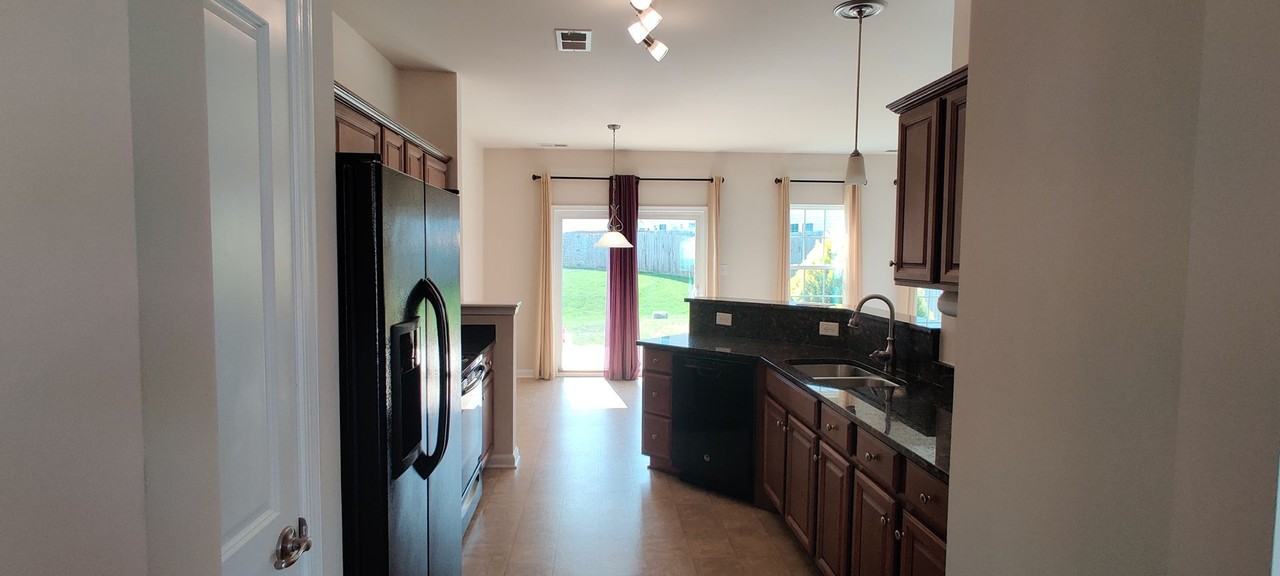 9033 Annex Ln - Photo 5 of 25