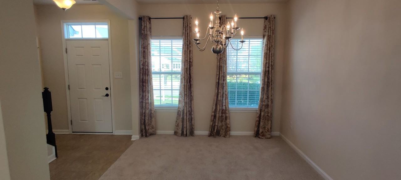 9033 Annex Ln - Photo 6 of 25