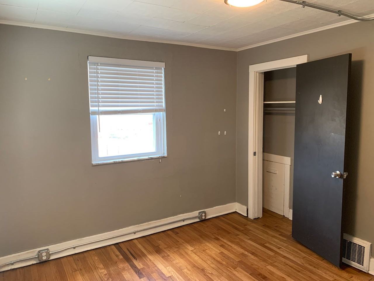 3323 Niagara St - Photo 7 of 11