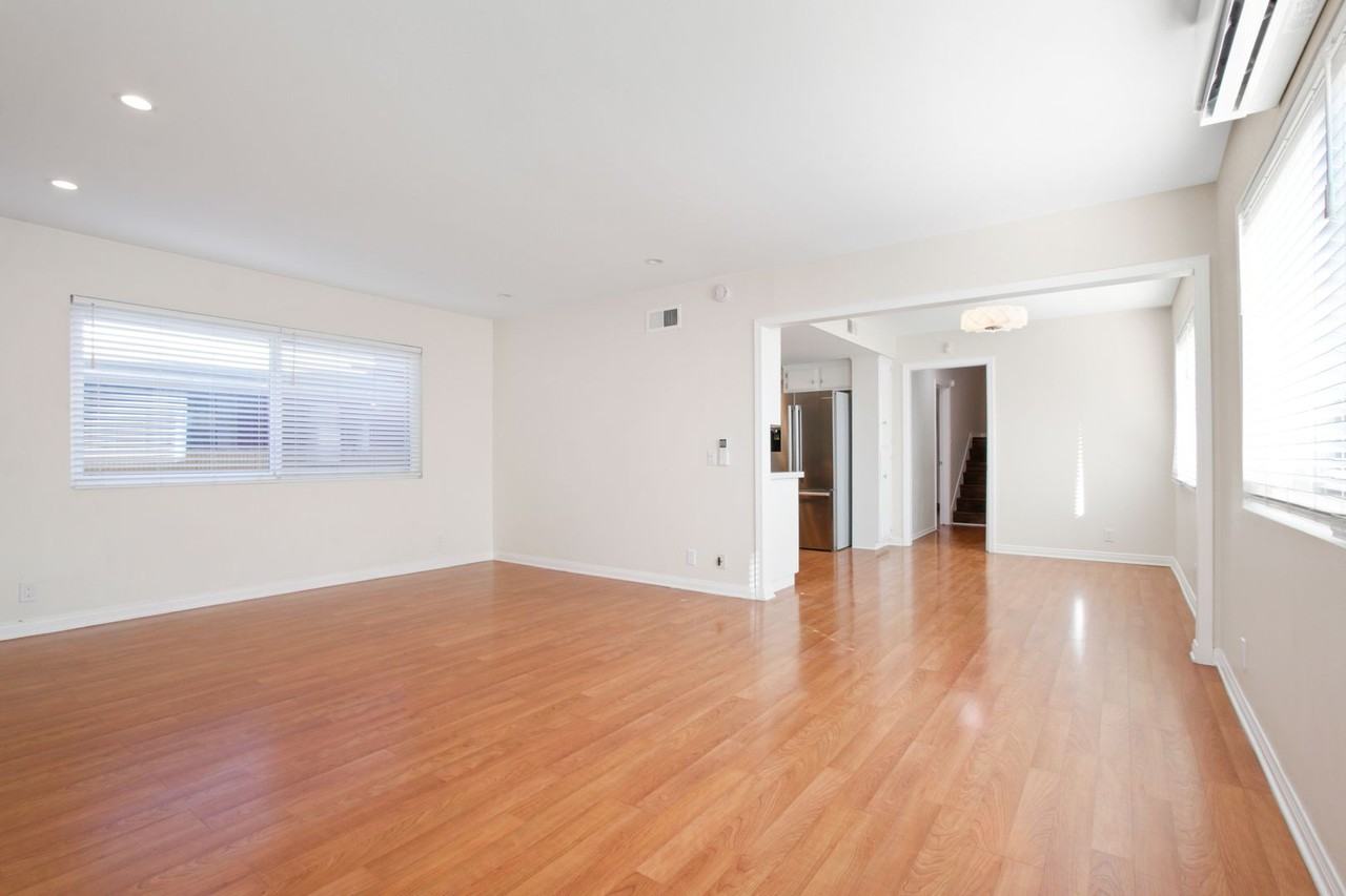 2612 S Denison Ave - Photo 7 of 21