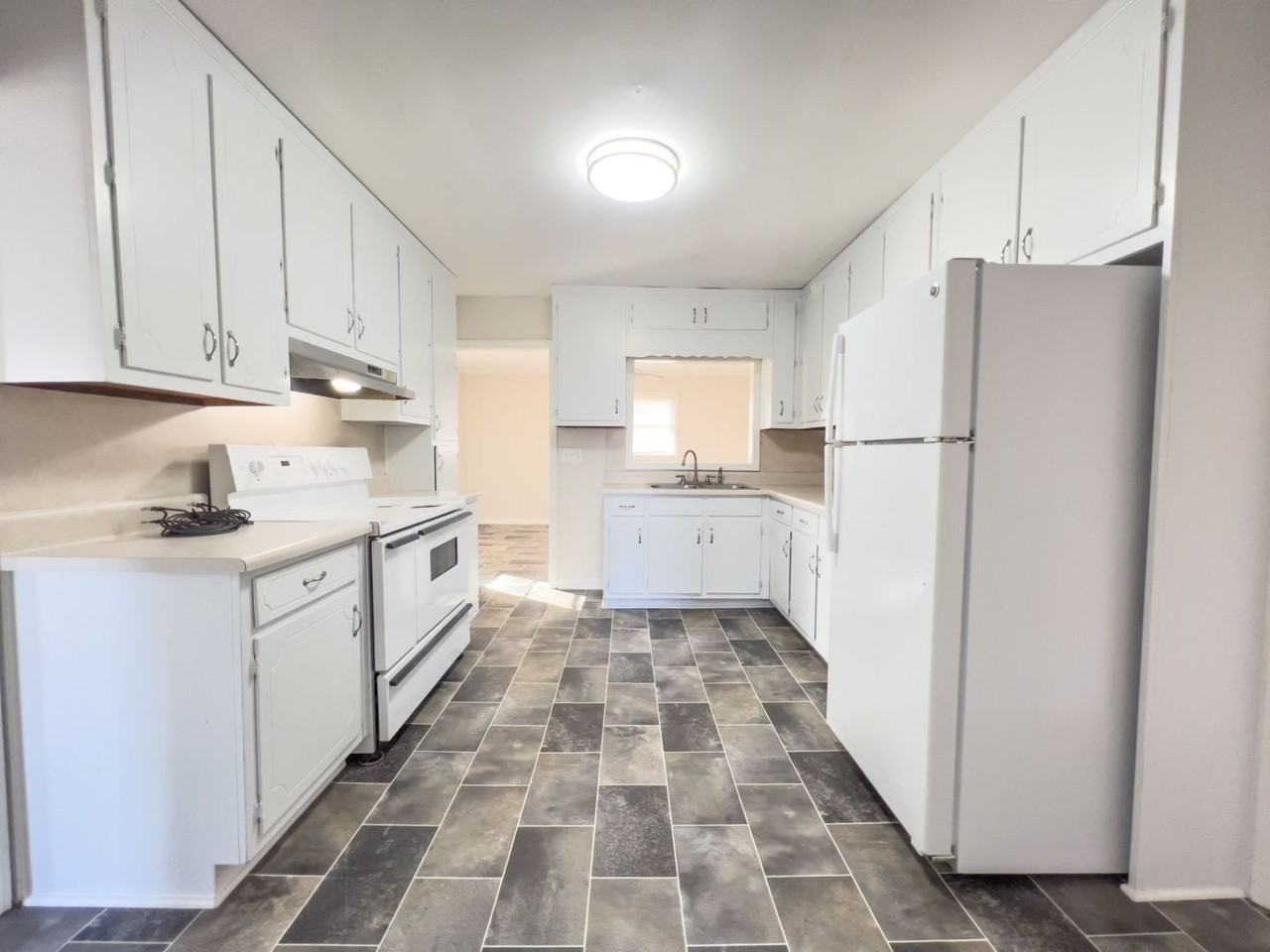 1259 Old Peachtree Rd - Photo 5 of 21