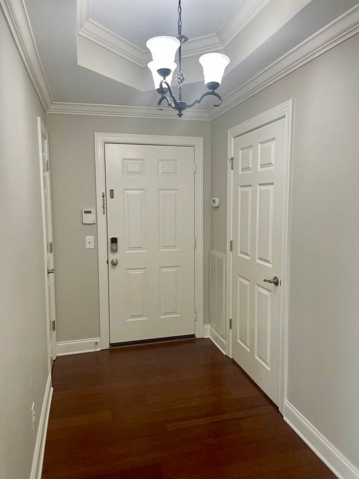 2000 Newark Ln - Photo 2 of 18