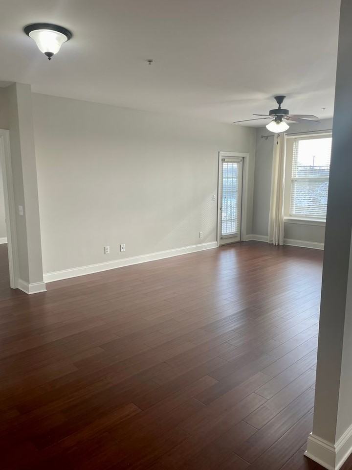 2000 Newark Ln - Photo 4 of 18