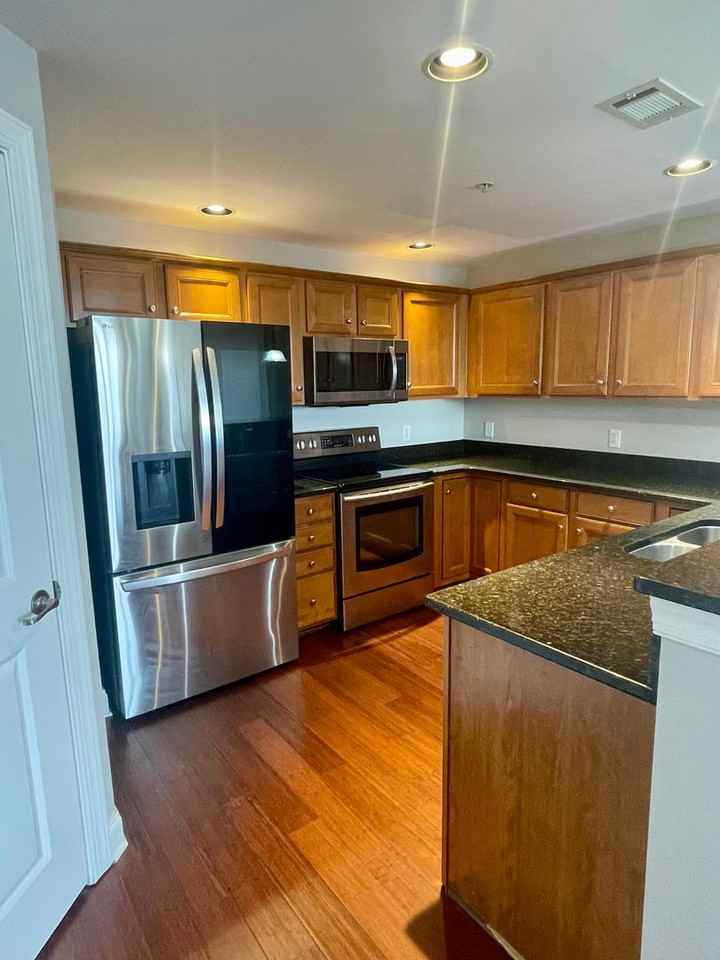 2000 Newark Ln - Photo 5 of 18