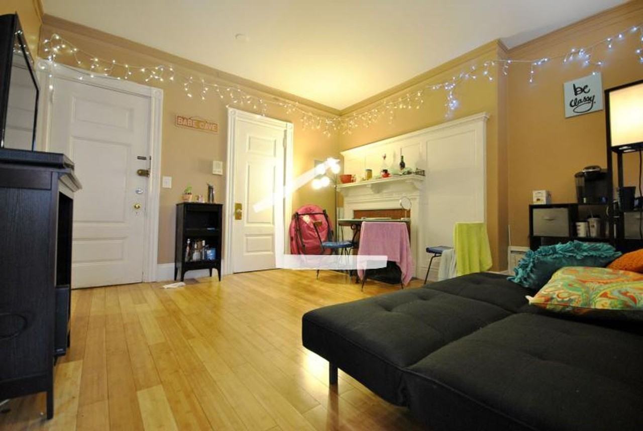 12 Bay State Rd - Photo 4 of 6