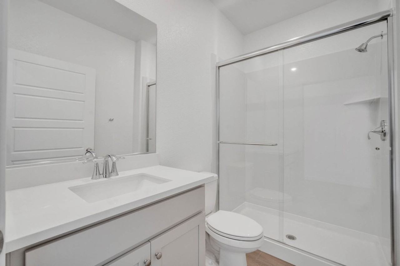 1111 Broad Acres Way - Photo 4 of 29