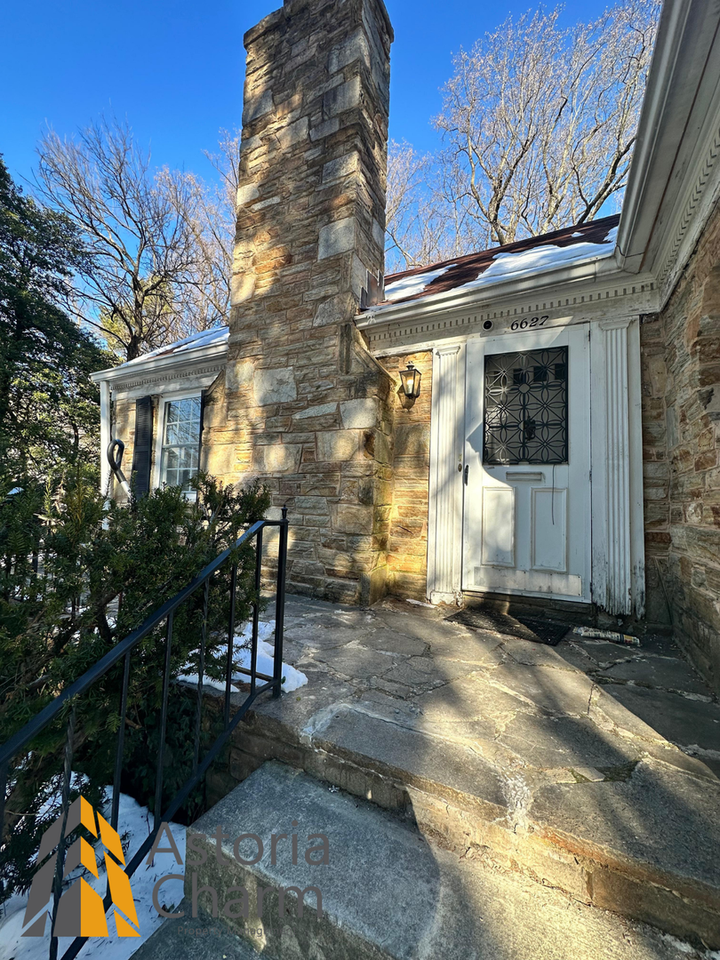 6627 Laurel Dr - Photo 2 of 50