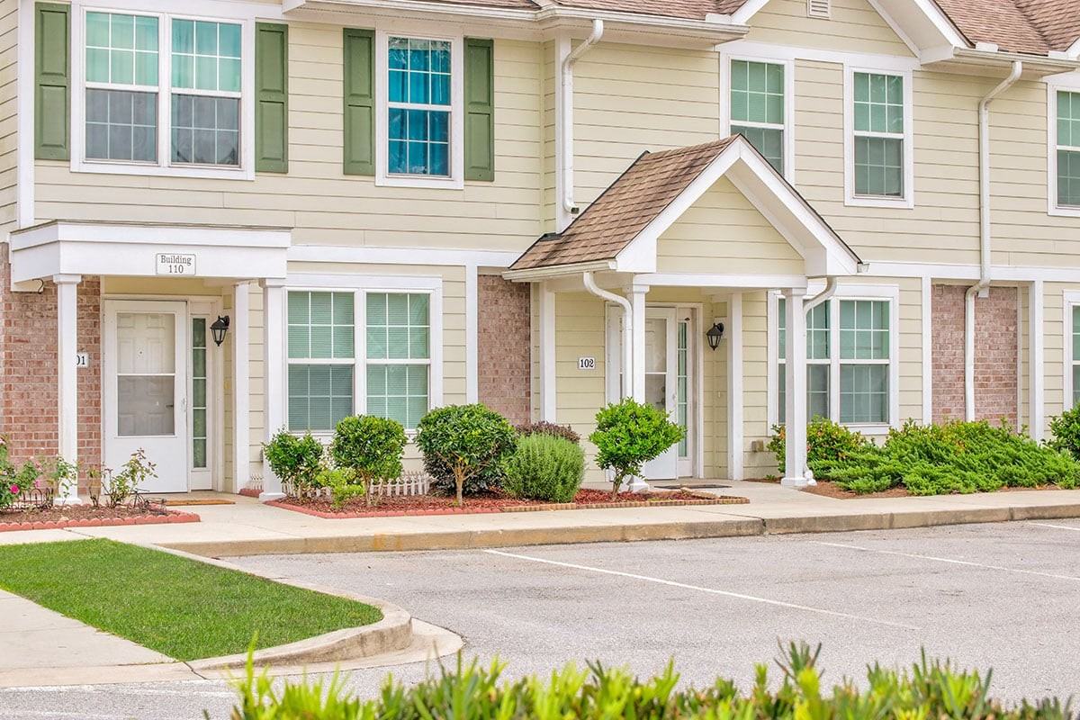 Jenny Greene - Photo 2 of 26