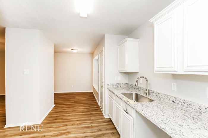 308 Ezekial Ave - Photo 3 of 18