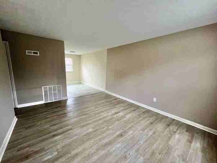 3384 Ninann Ct - Photo 2 of 17