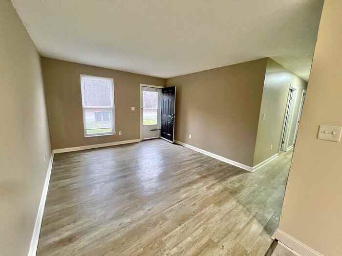 3384 Ninann Ct - Photo 3 of 17