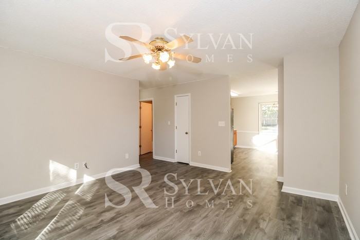 11 Edgewood View Ln - Photo 3 of 15
