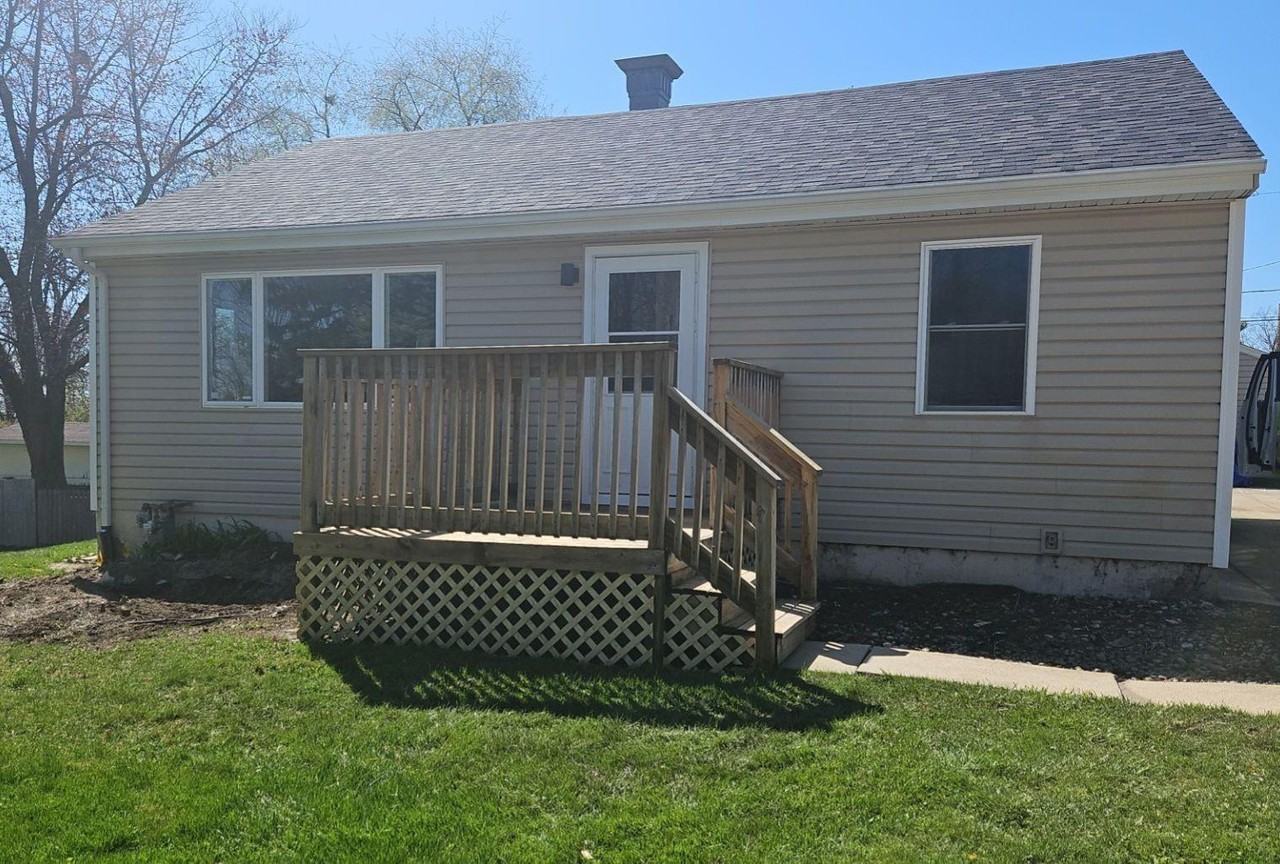 297 Algonquin St - Photo 2 of 14