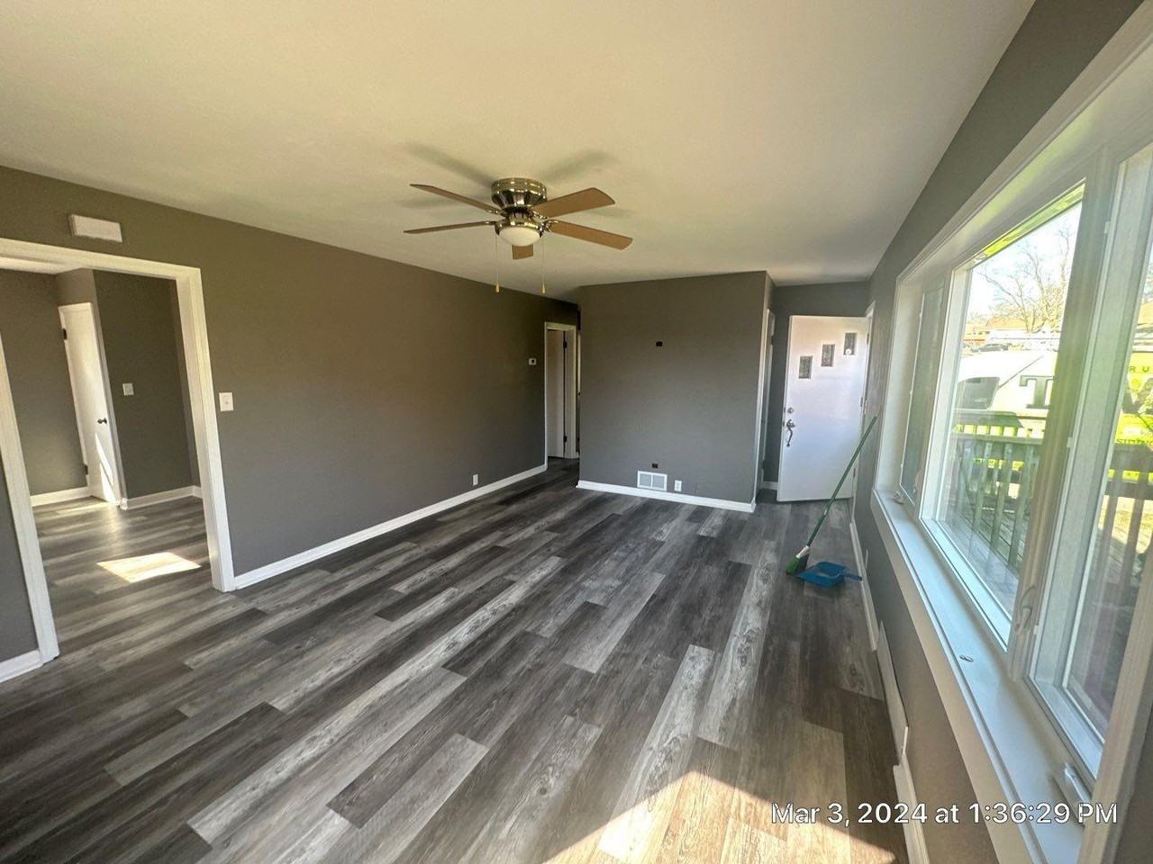 297 Algonquin St - Photo 3 of 14