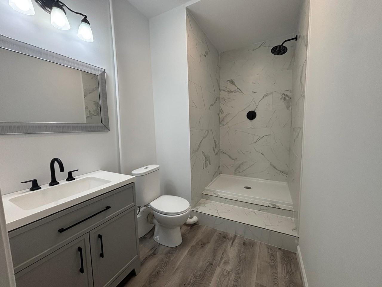 305 E Allens Bridge Rd #NA - Photo 5 of 7