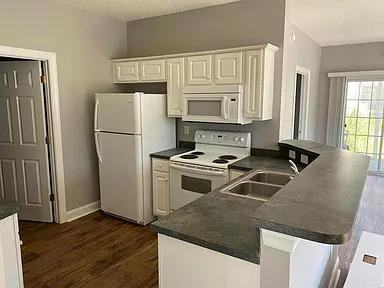 5034 Belleglen Ct #102 - Photo 4 of 13