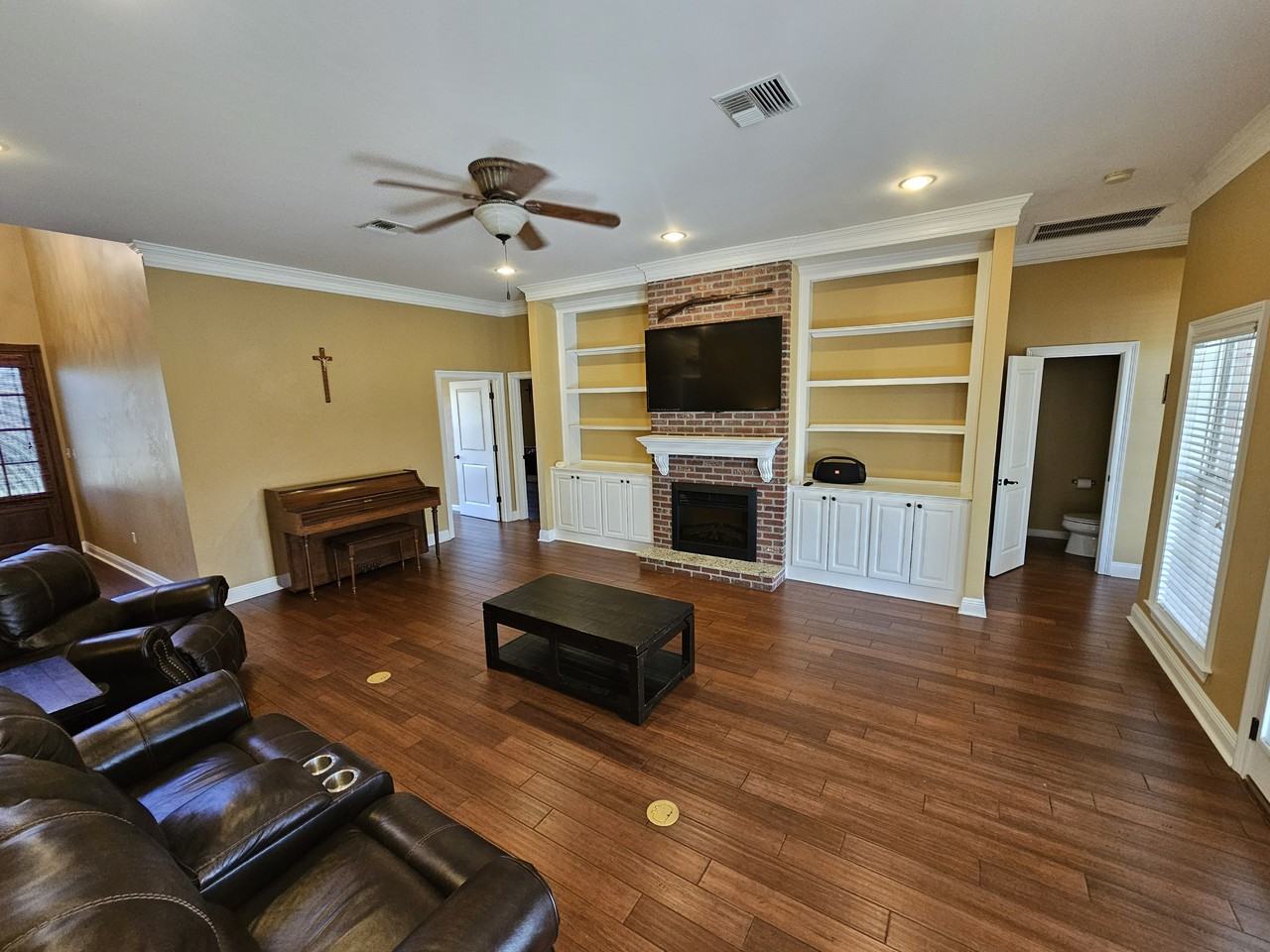 173 Leisure Dr #NA - Photo 3 of 30