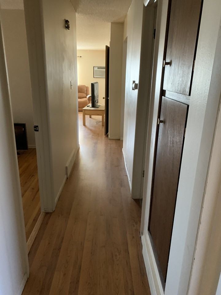 422 Edgewood Drive #NA - Photo 7 of 10