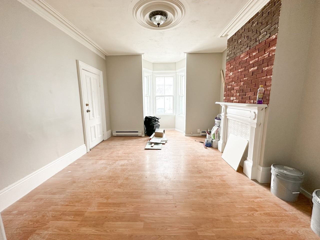 77 Hawthorne Ave #1 - Photo 2 of 5