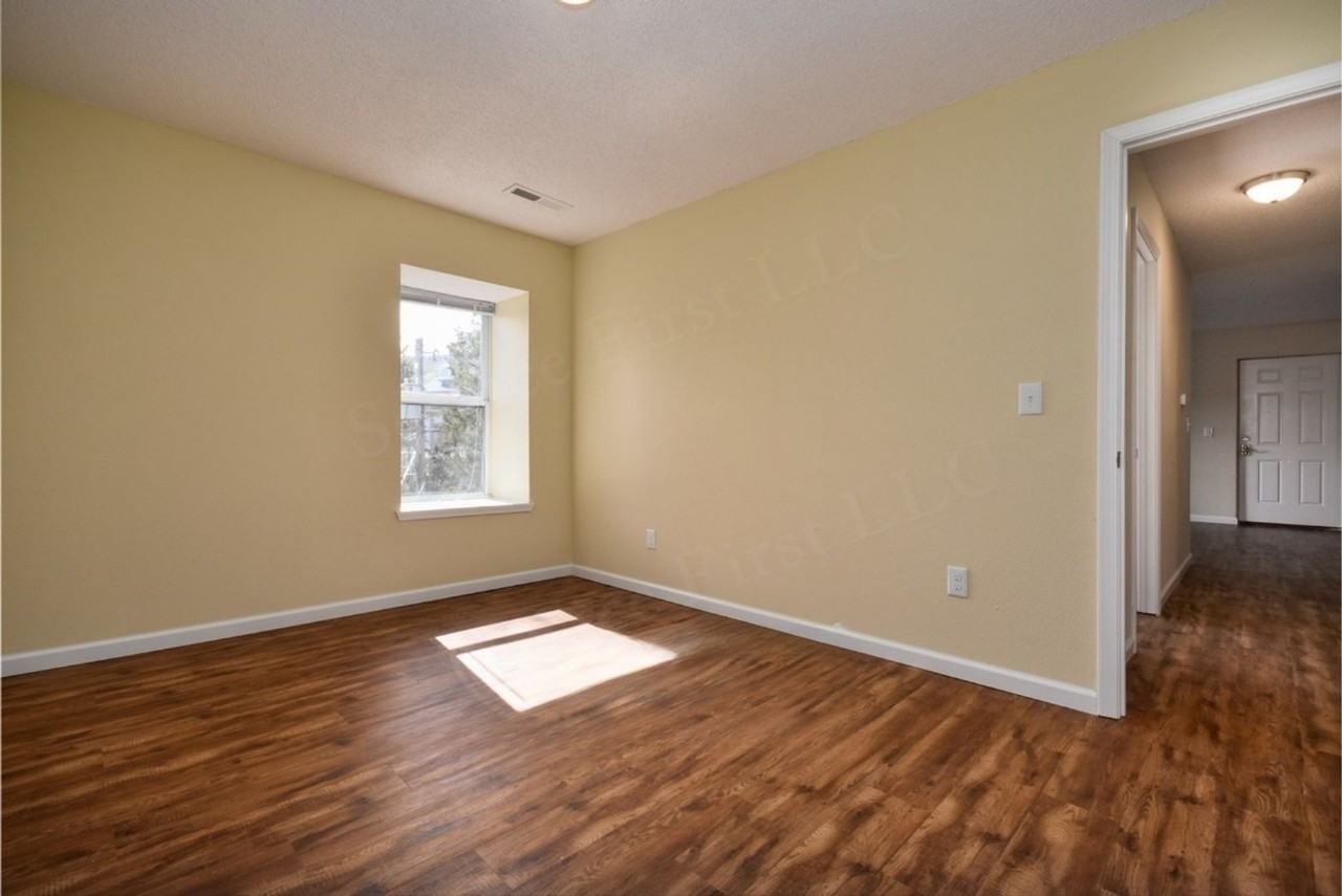 Branson Apartments - Photo 7 of 34