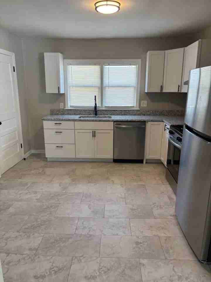 10607 Richmond Ave - Photo 4 of 16