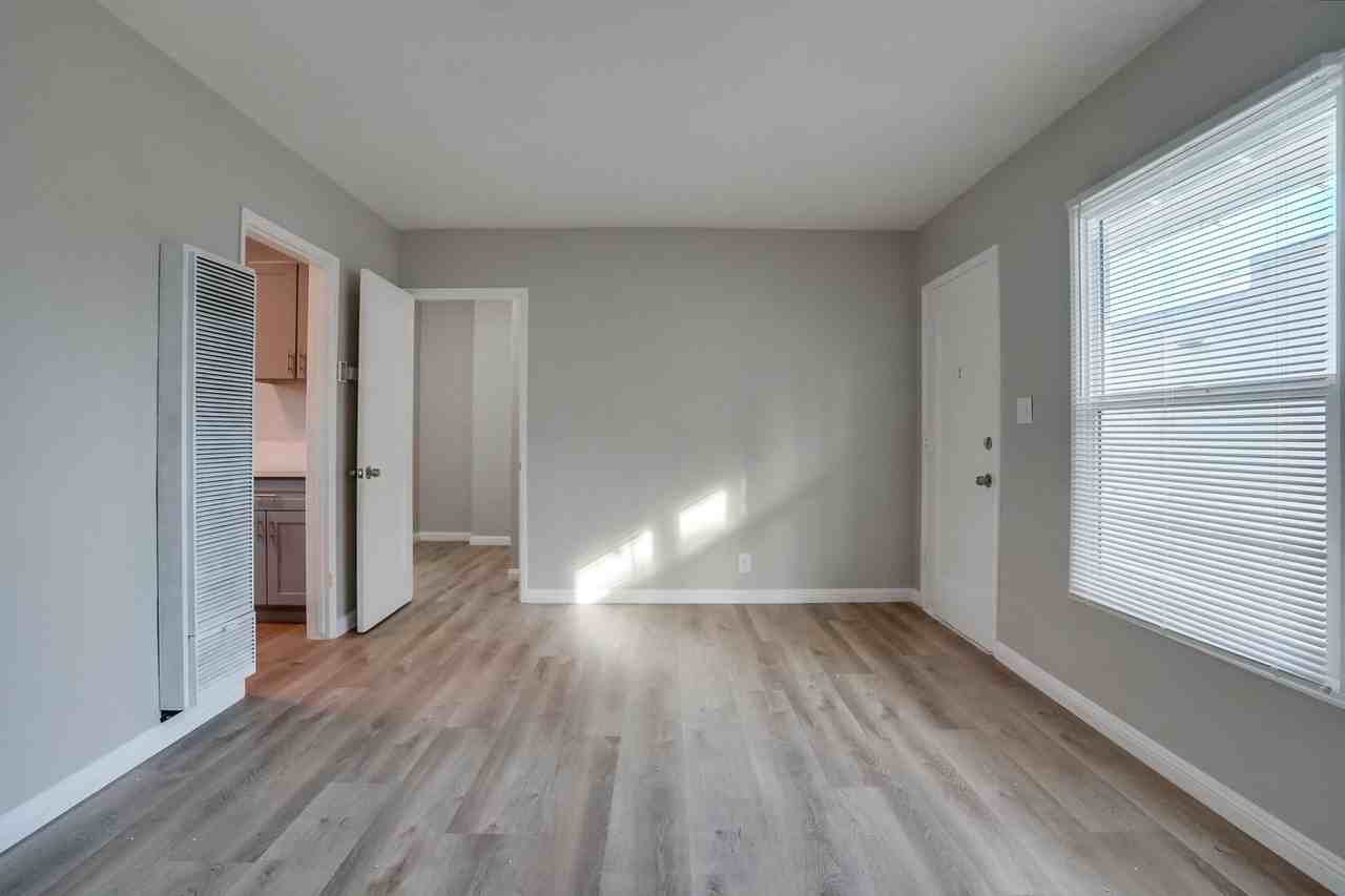 80 Bennett Ave #7 - Photo 6 of 25