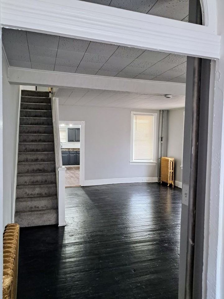 546 High St - Photo 4 of 22