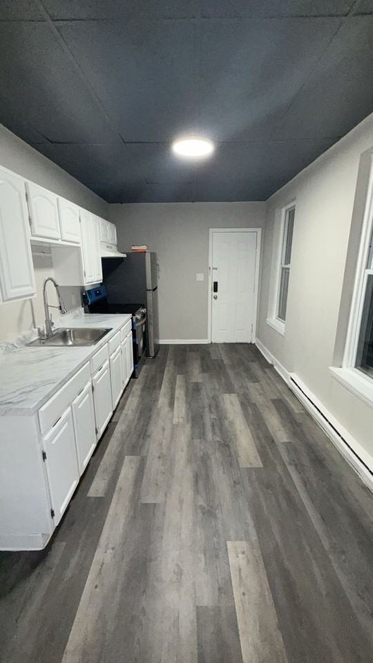 118 N 2nd St - Photo 3 of 13