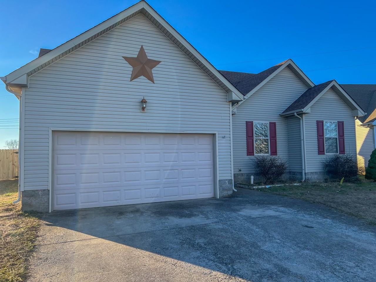 956 Cindy Jo Ct - Photo 2 of 29