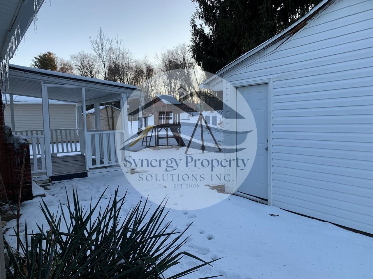 866 Danwood Ave - Photo 4 of 14