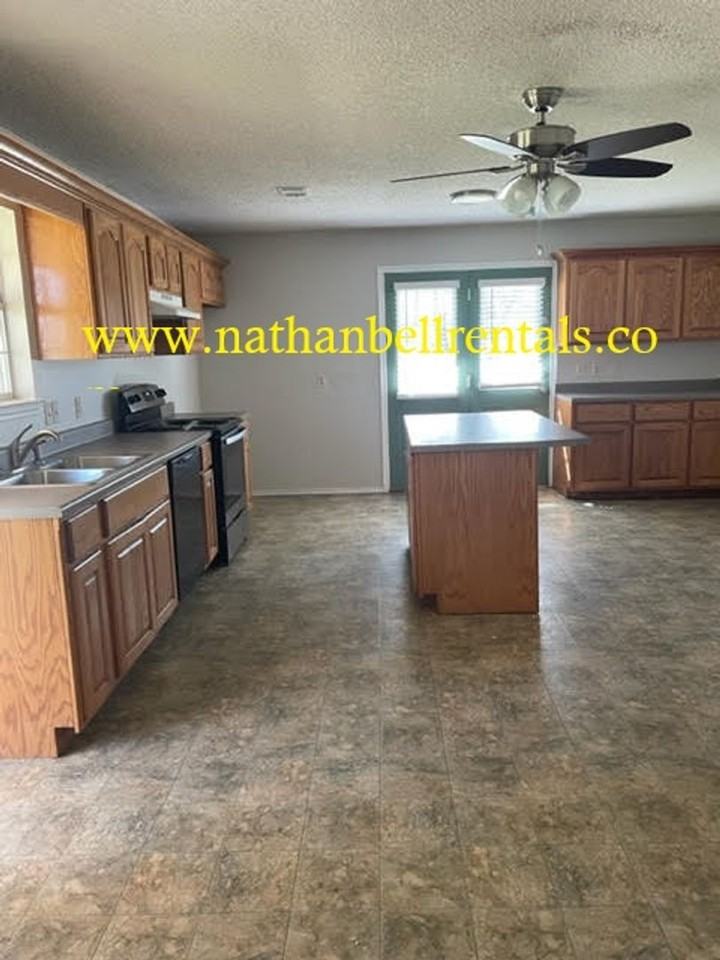 510 E Fairview St - Photo 2 of 13