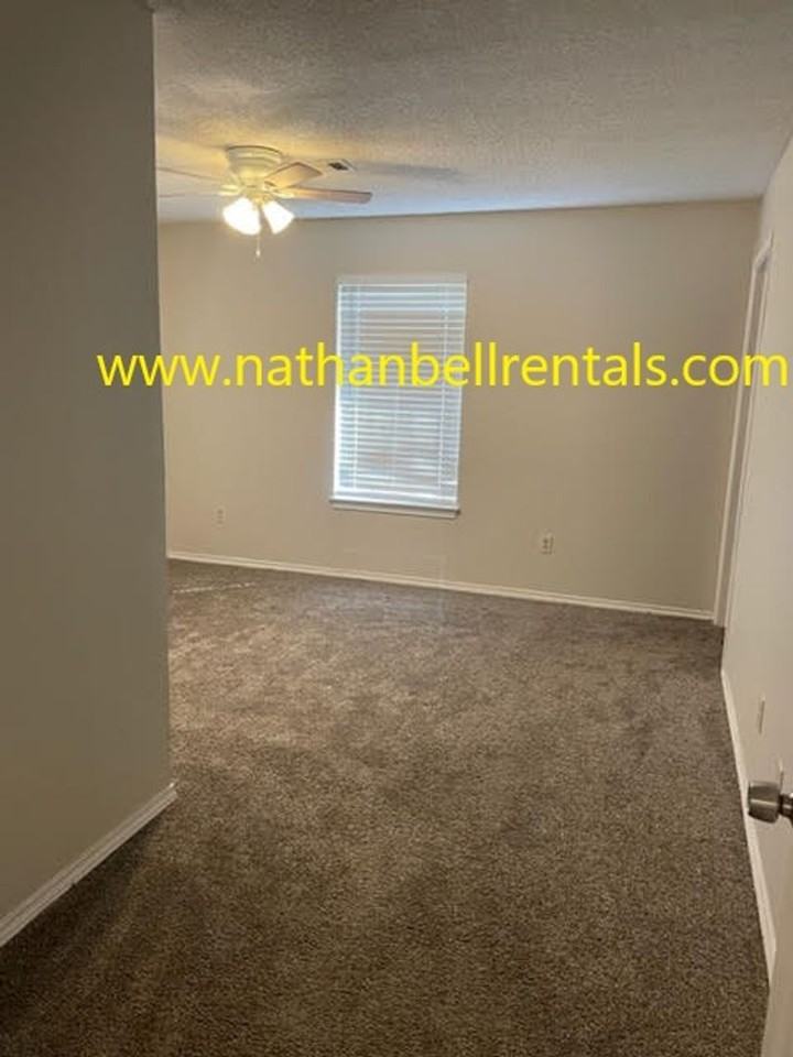 510 E Fairview St - Photo 3 of 13