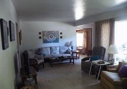 926 Brookside Dr - Photo 3 of 9