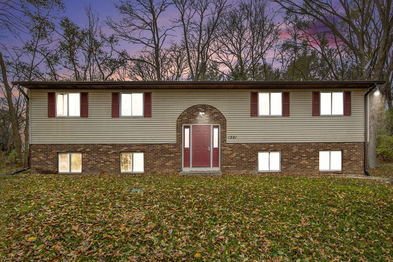 1321 Huntington Ave #2 - Photo 2 of 17