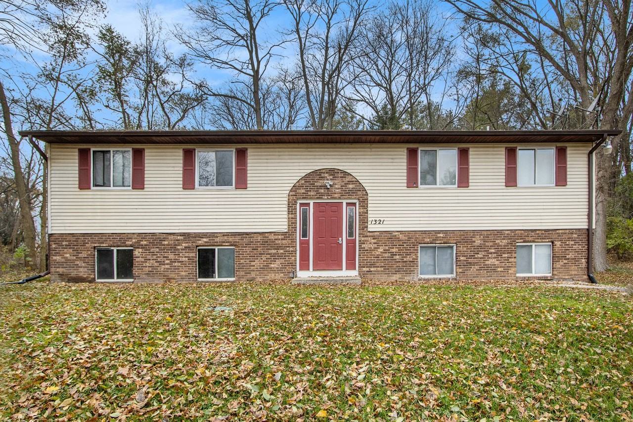 1321 Huntington Ave #2 - Photo 4 of 17