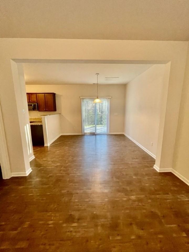 302 Village Creek Way - Photo 3 of 21