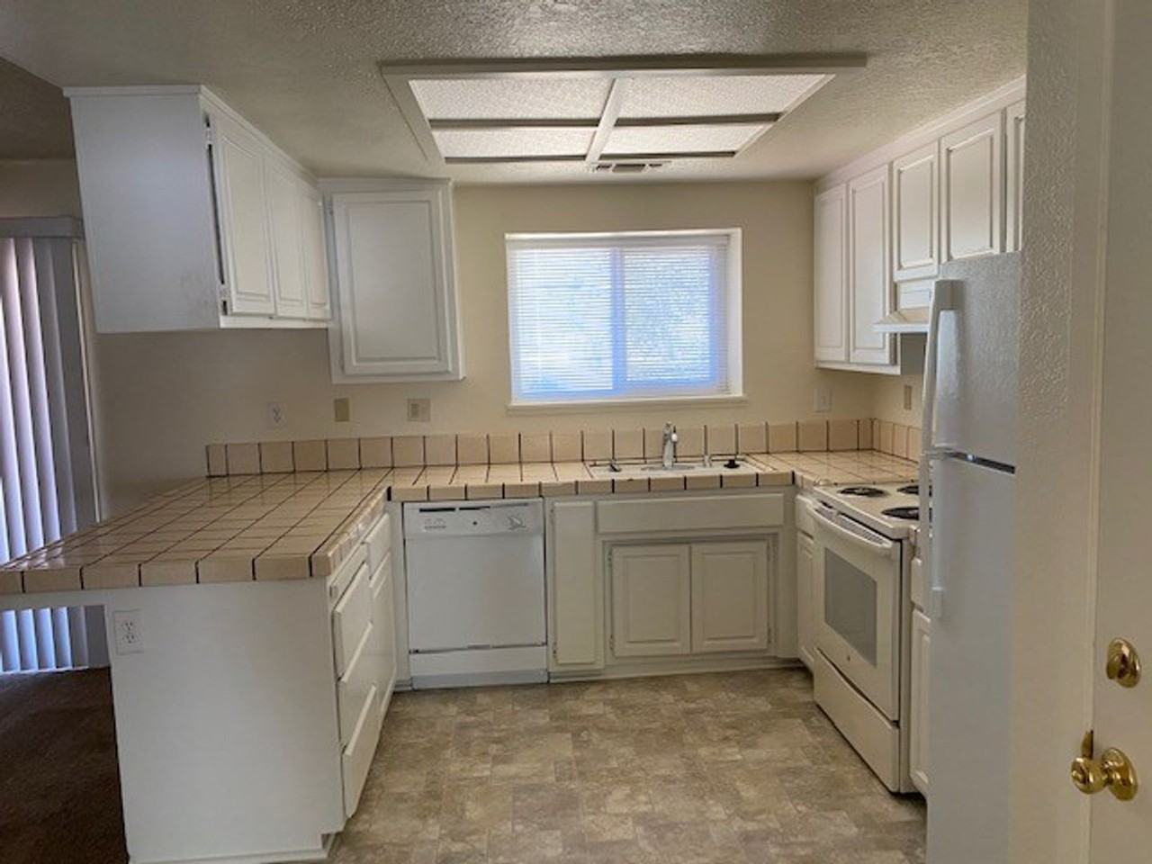 11212 Torrey Pines Dr - Photo 5 of 10