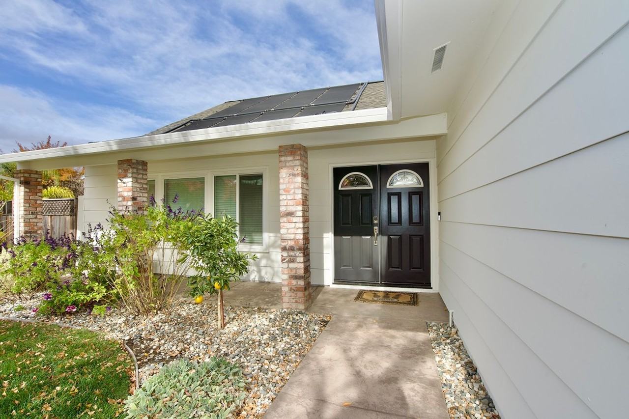 3530 Sandybrook Ln - Photo 3 of 30