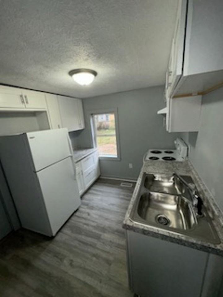 3513 Little Creek Rd - Photo 3 of 9