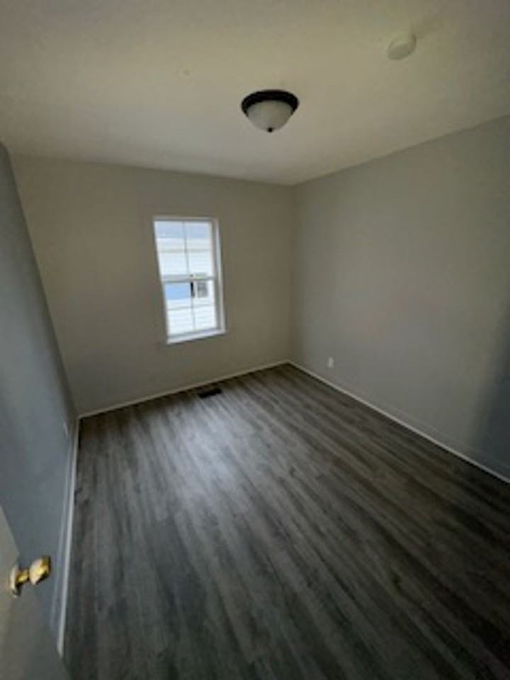 3513 Little Creek Rd - Photo 6 of 9