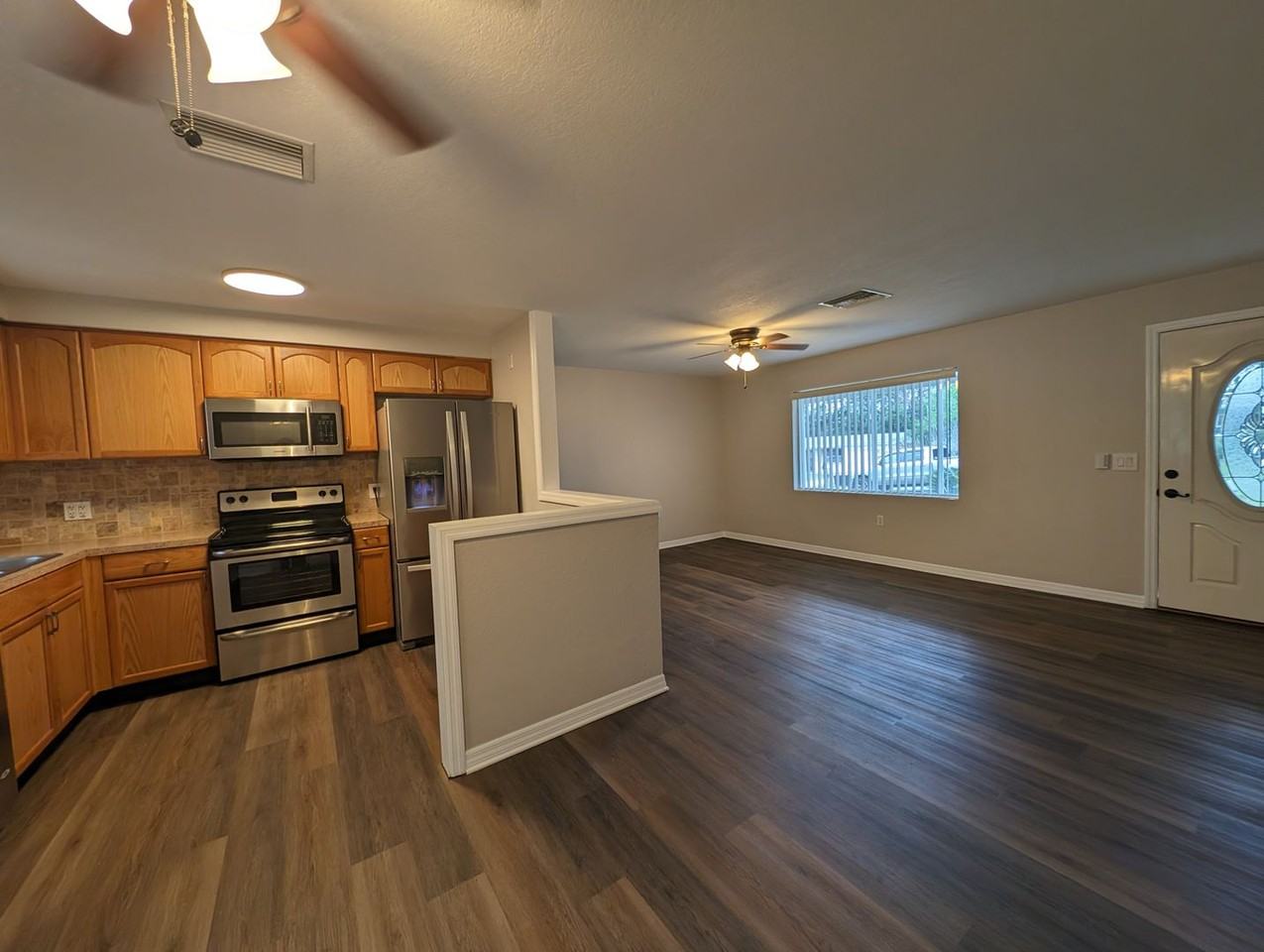 10 S Davis St - Photo 4 of 19