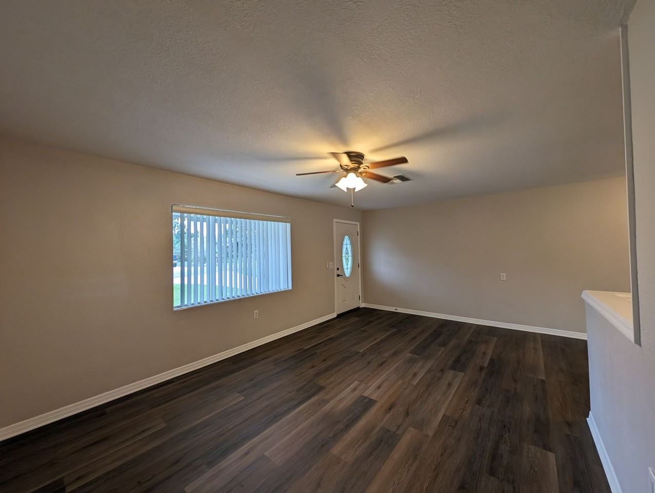 10 S Davis St - Photo 5 of 19