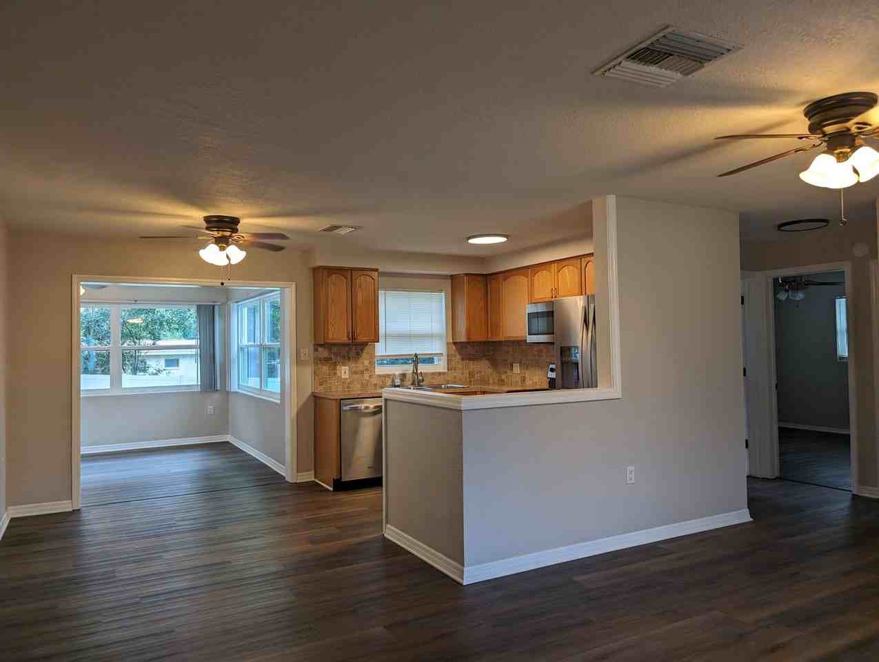 10 S Davis St - Photo 6 of 19