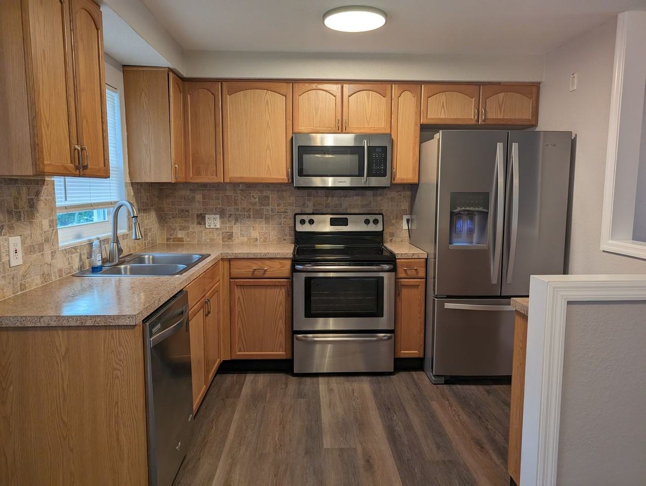 10 S Davis St - Photo 7 of 19