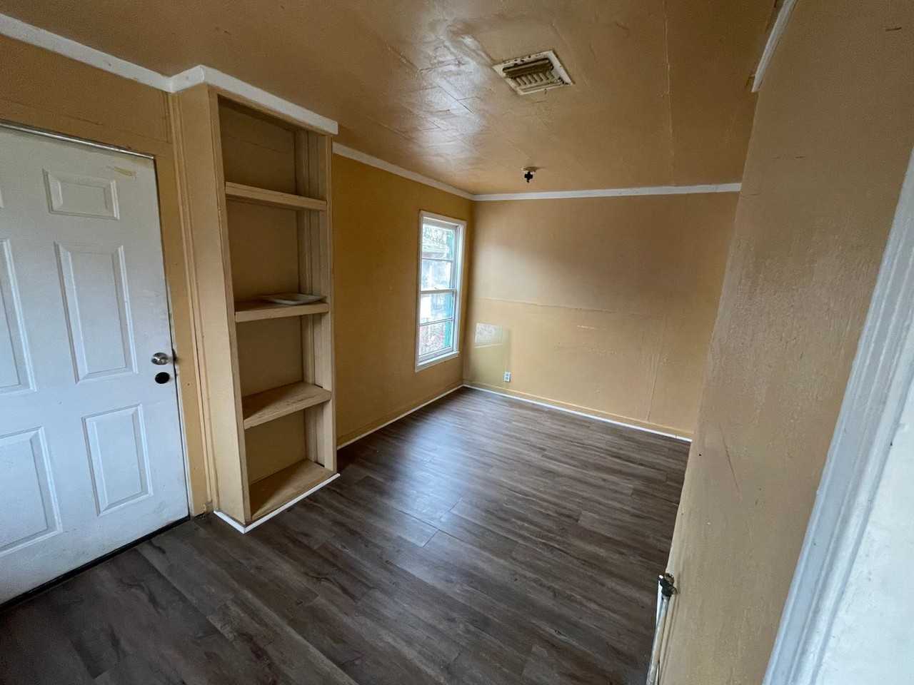 3445 Penick St - Photo 7 of 18