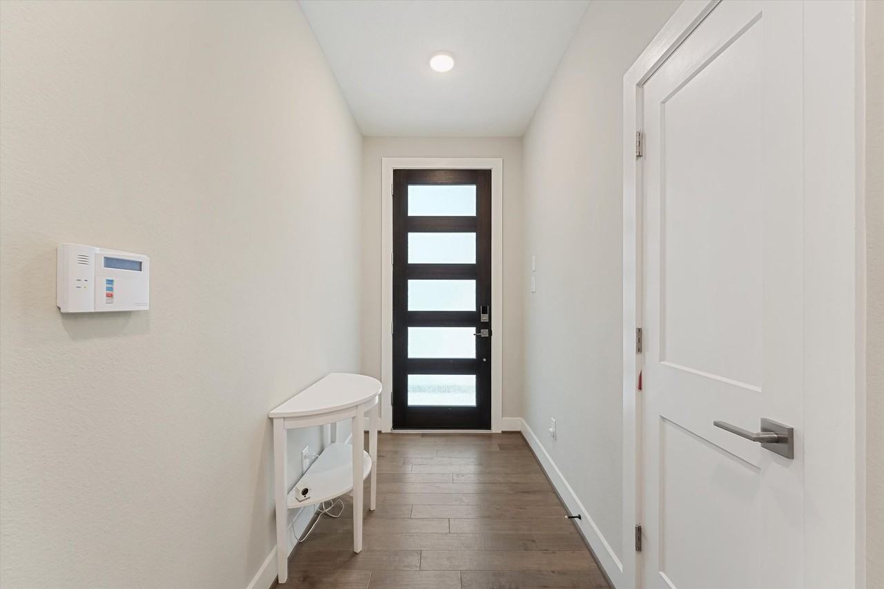 707 Apogee Trl - Photo 6 of 23