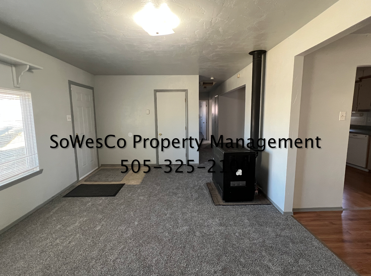 3810 Copper Ave - Photo 2 of 14