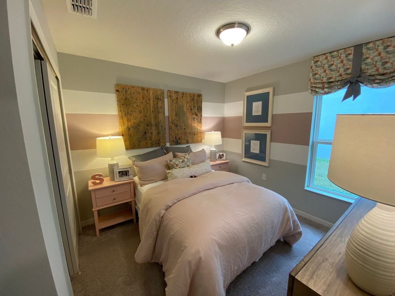 1037 Augustus Dr - Photo 5 of 18