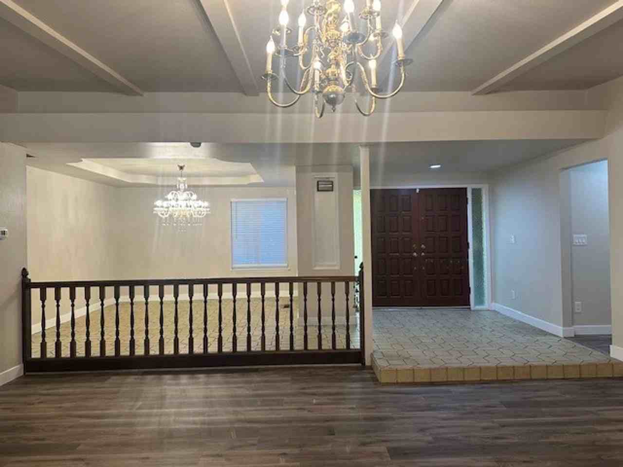 1310 Hillcrest Dr - Photo 3 of 12